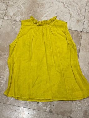 Velvet By Graham & Spencer Sleeveless Linen Yellow Tank Ruffle Neck Med.-EUC